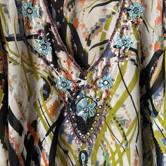 CHELSEA & THEODORE Animal Print V Neck Beaded Tunic - Picture 5 of 9